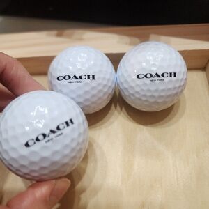 Coach balls set